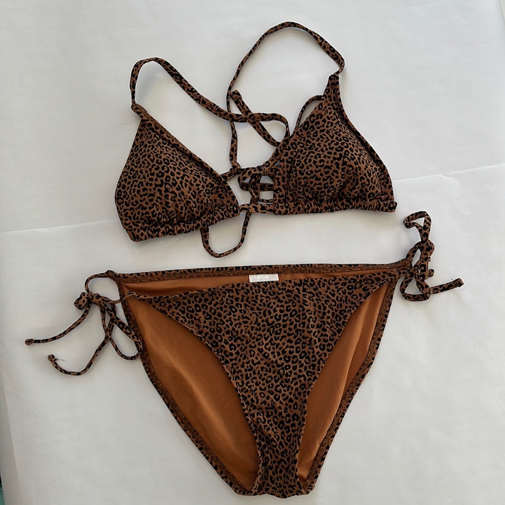 Target Cheetah Triangle Bikini Size Medium Top & Bottom
